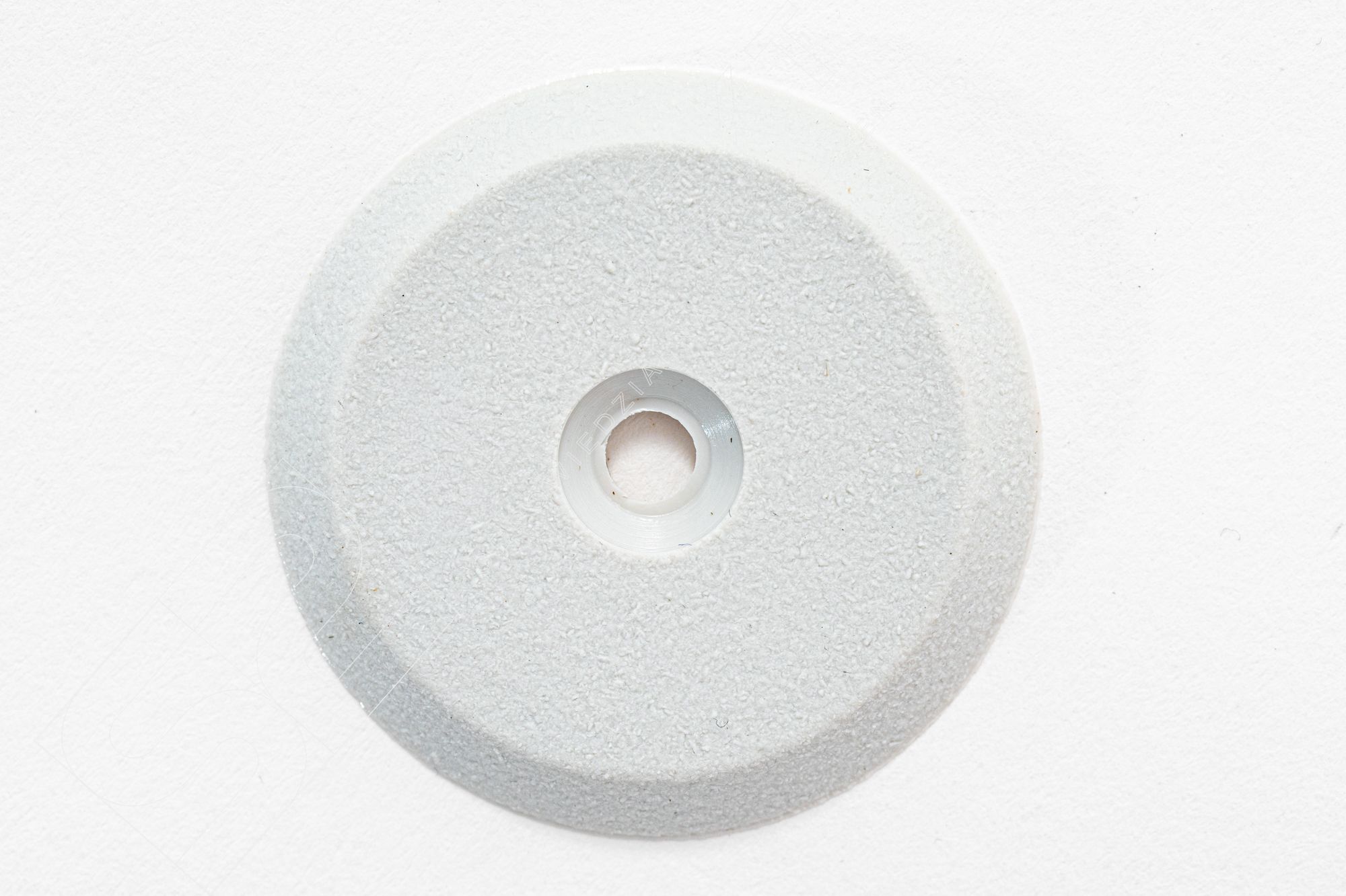 S2PT5-Pinezka tworzywo standardowa z otworem