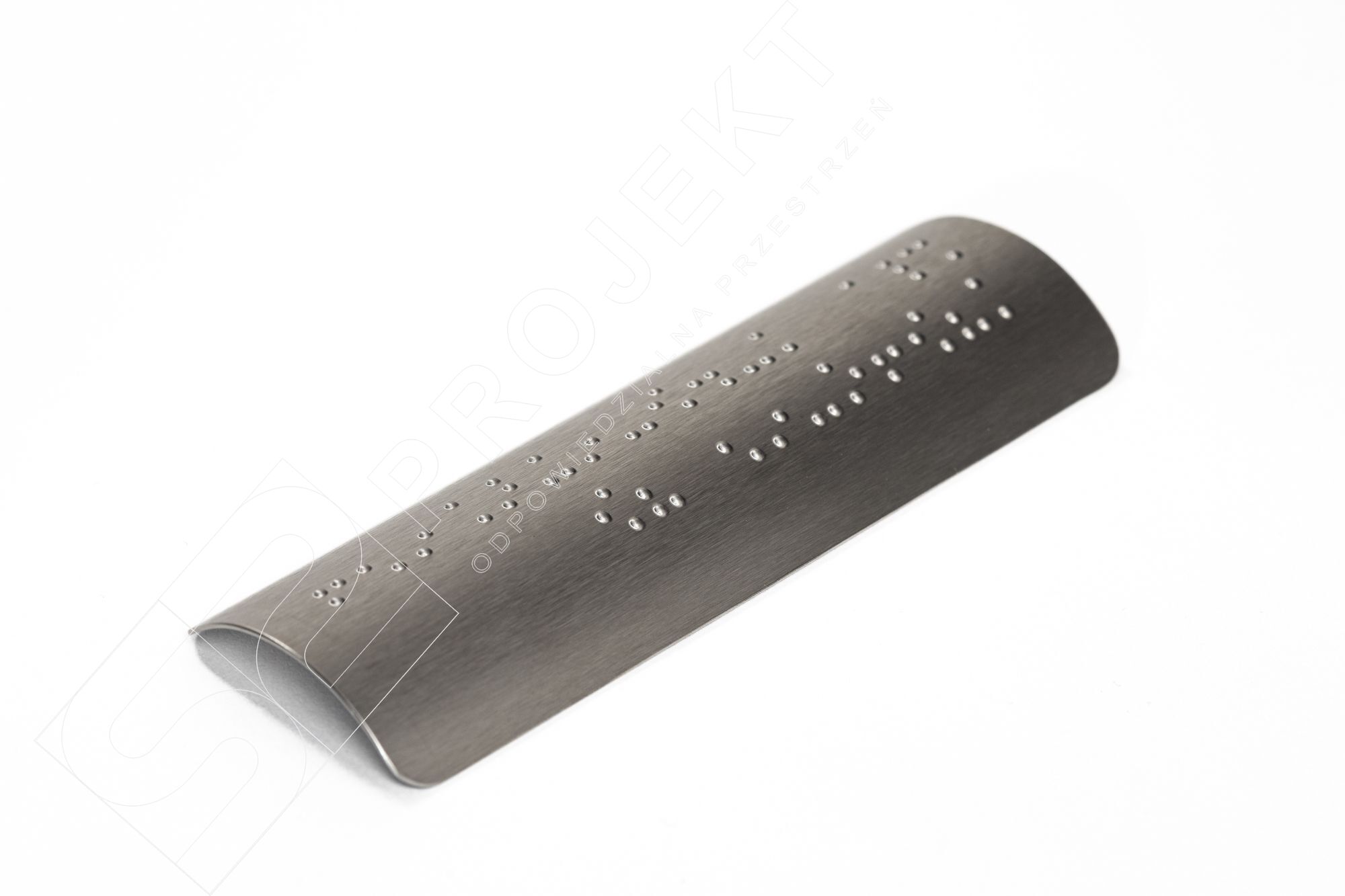 S2NP-Przeznaczone dla osób niewidomych i słabowidzących. Są to nakładki montowane na poręczach, zawierające informacje o kierunku, numerze piętra czy wyjściu ewakuacyjnym. - obrazek 2