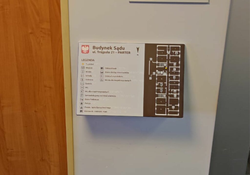 PLANY TYFLOGRAFICZNE NA STELAŻACH